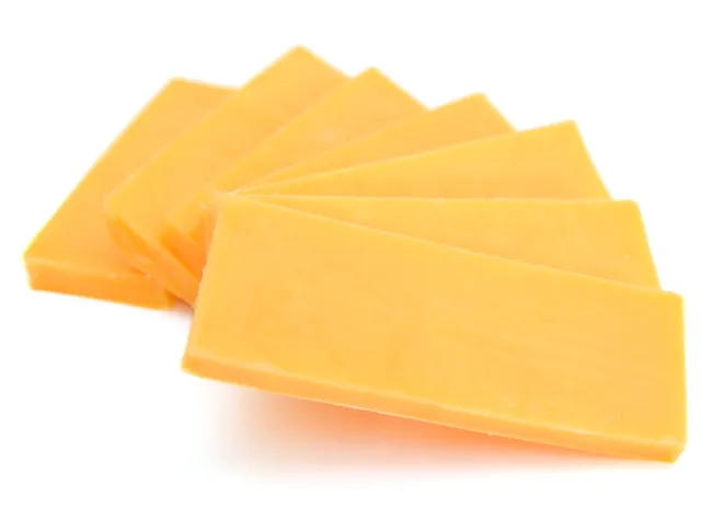 GIS ostrzega przed bakteriami w żółtym serze, wycofano dwie partie produktu