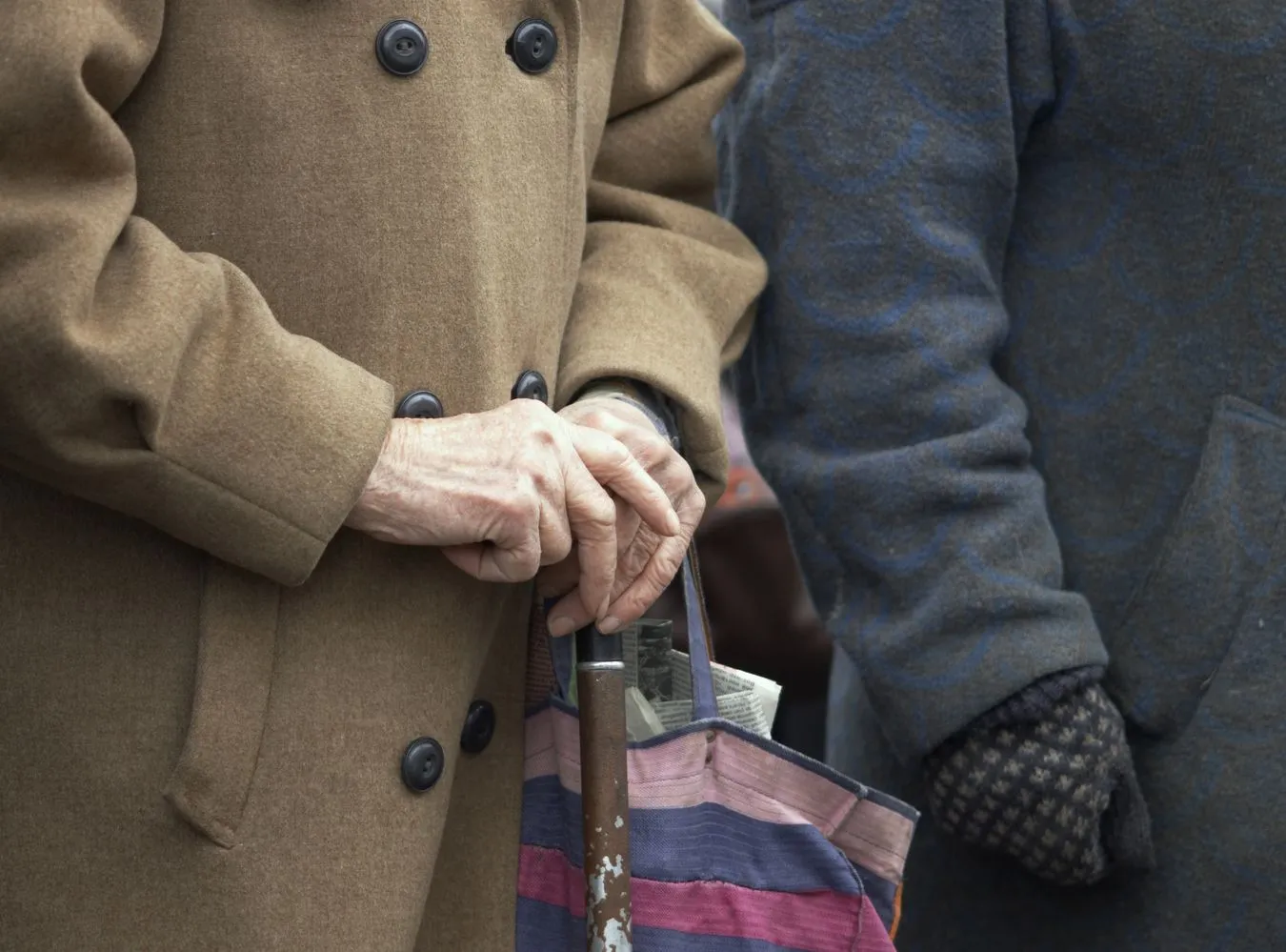 Kto wyleczy Polaków na starość? Geriatrów jak na lekarstwo