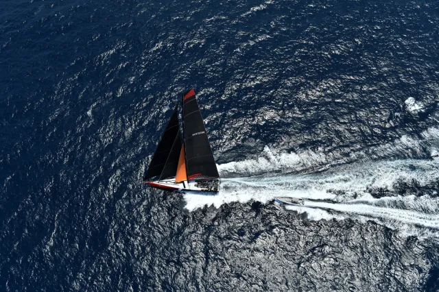 Jacht "Comanche" wygrał regaty Sydney-Hobart