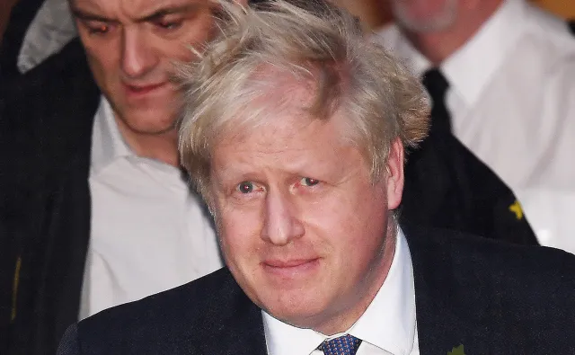 Boris Johnson formalnie zgadza się na przesunięcie brexitu