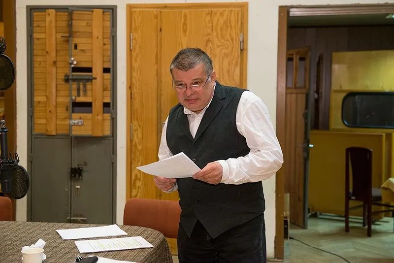 Radiowa Jedynka z teatralnym hitem: "W małym dworku" Witkiewicza w reżyserii Kolbergera