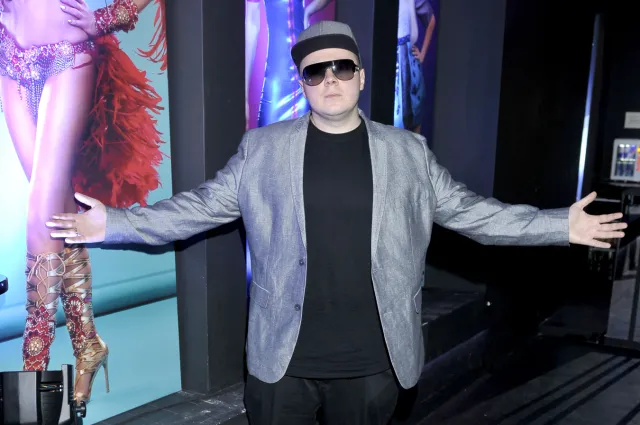 Donatan do Trójki: Możecie przez pół dnia grać moje utwory, pecunia non olet