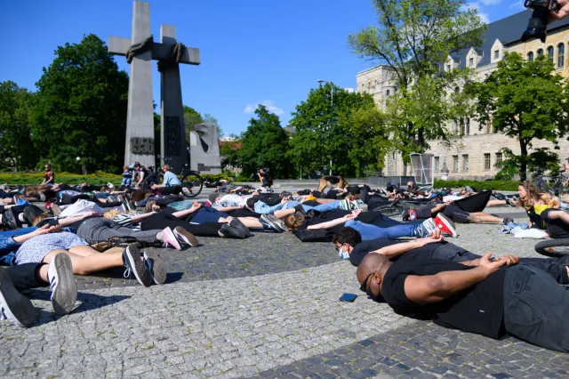 "Black Lives Matter" w Poznaniu. Marsz pamięci George'a Floyda