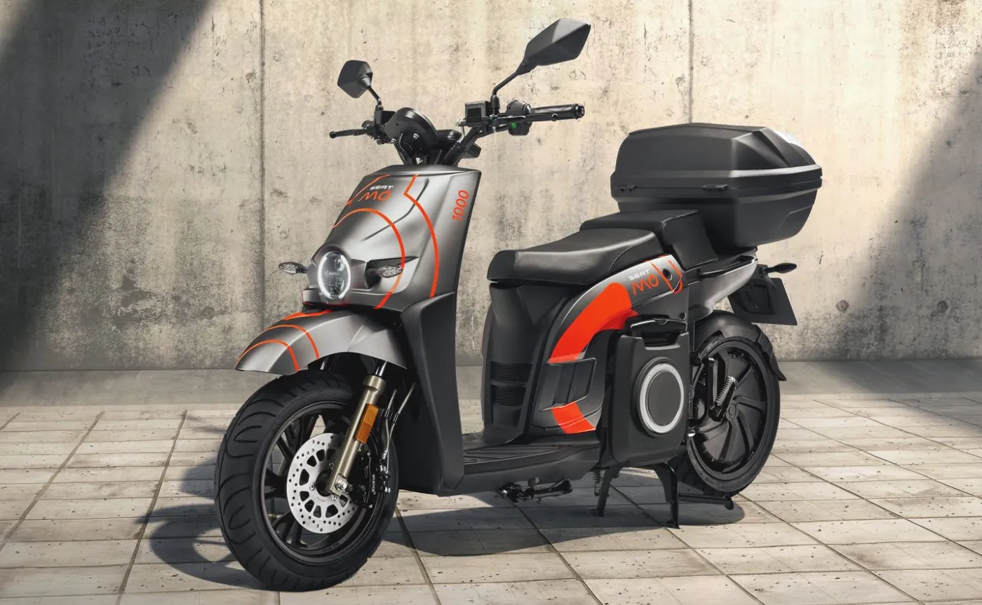 seat-mo-28078415.jpg