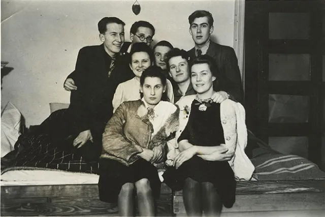 Jeden za wszystkich,  wszyscy za jednego