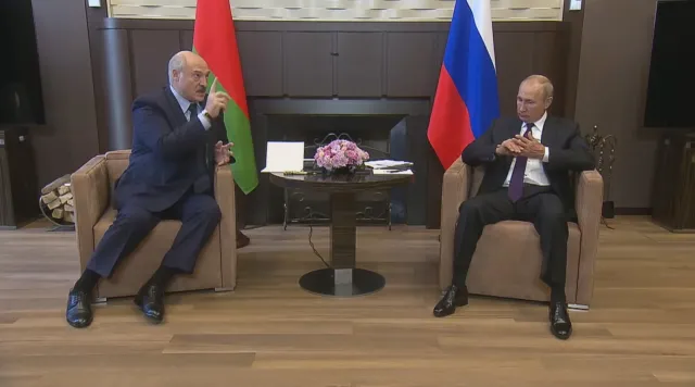 Białoruś utraci suwerenność? Pomoc Rosji i poparcie Putina ma swoją cenę