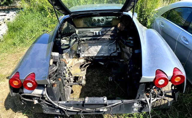 Ferrari z gniazdem os. Urząd skarbowy już wie, jak je sprzedać