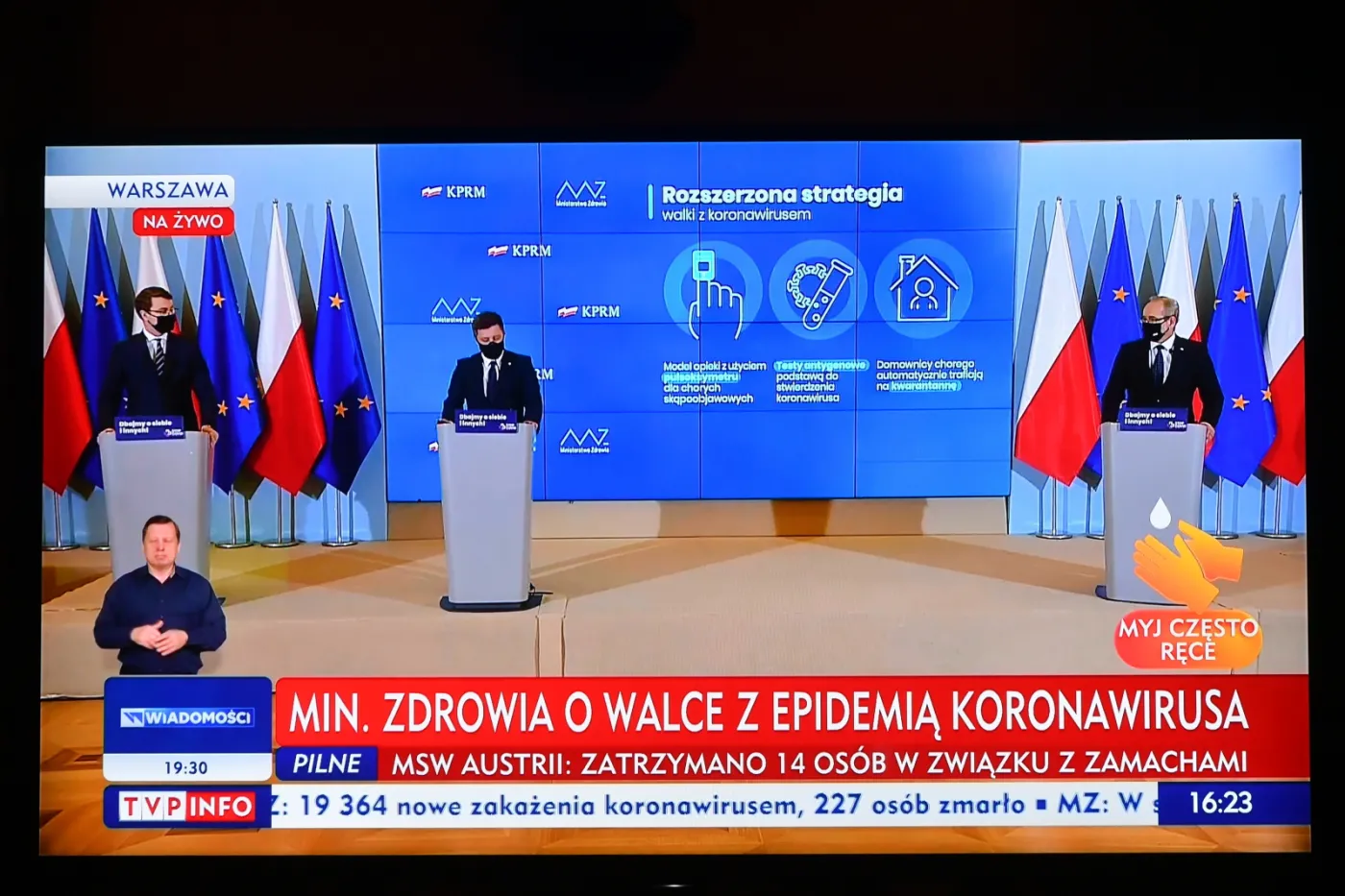 Żołnierze będą pilnowali "ukrywanych łóżek"? Politycy komentują [WIDEO]