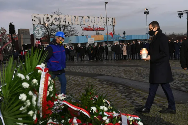 Rocznica Grudnia '70. Morawiecki: Sądy III RP nie były w stanie ukarać prawdziwych mocodawców