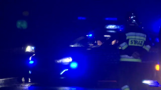 Kierowca bmw potrącił grupę pieszych w Łódzkiem. Zginęły dwie osoby