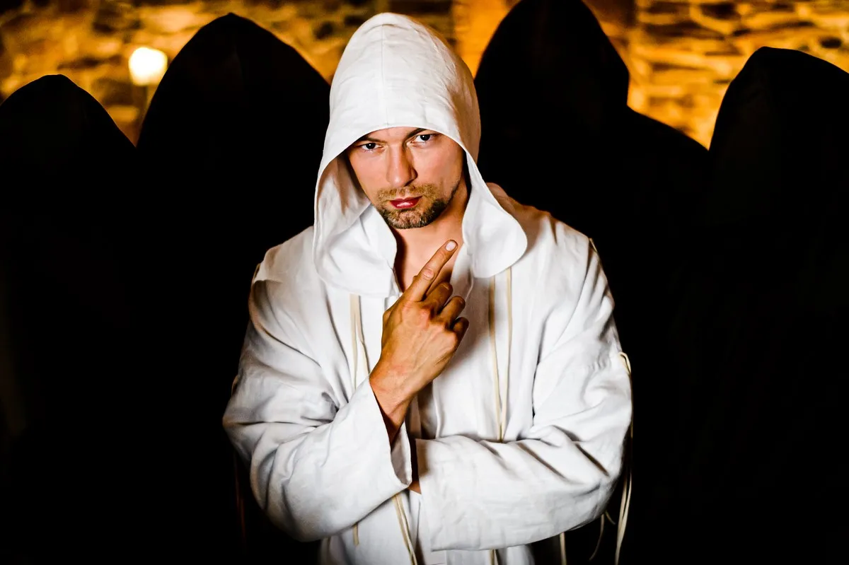 Liber prezentuje kolejny singiel z płyty "ID"