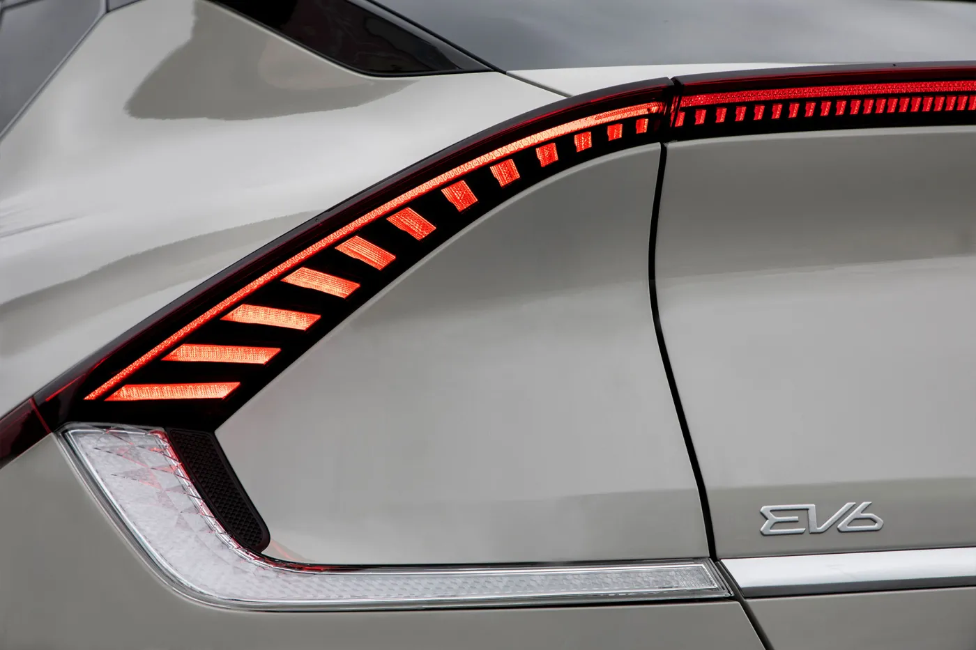 kia-ev6-37120682.jpg