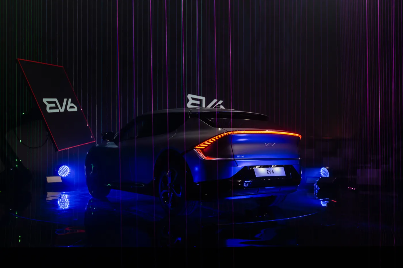 kia-ev6-37163667.jpg