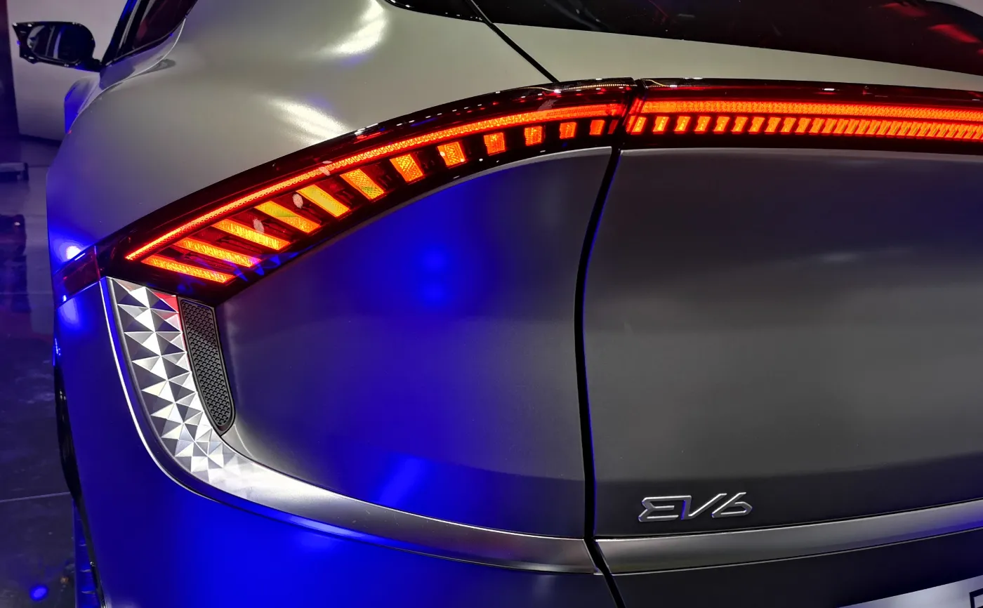 kia-ev6-37163763.jpg