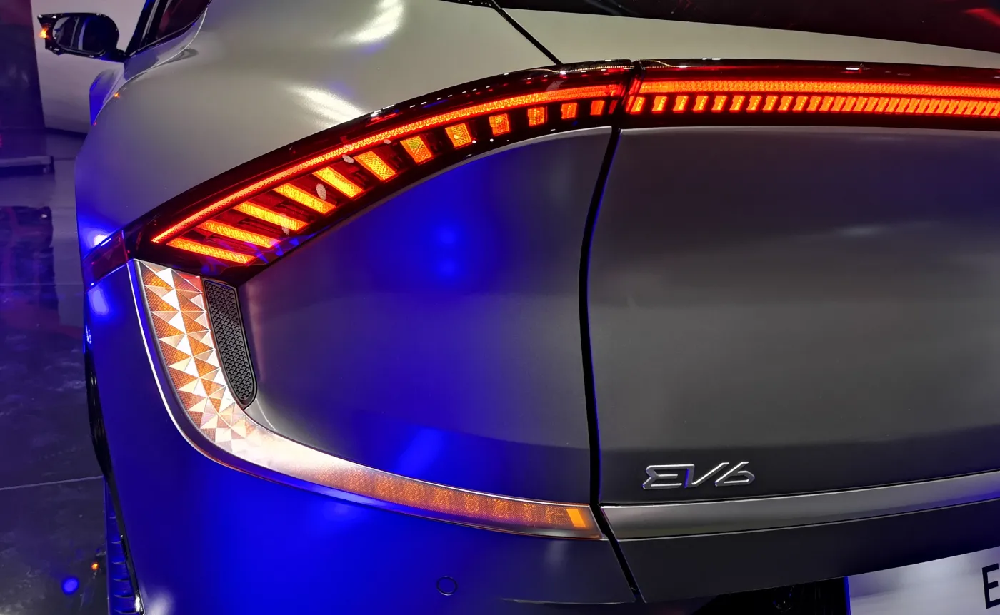kia-ev6-37163774.jpg