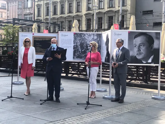 Co Polacy wiedzą o Powstaniach Śląskich? TAURON wyrusza w Polskę z historyczną wystawą