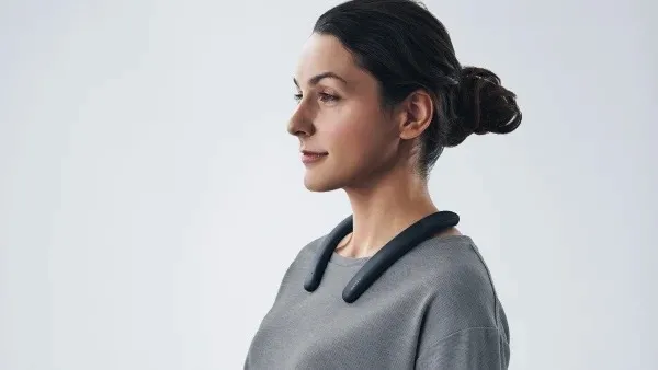 Zaskakujący głośnik Sony. Można go nosić jak węża