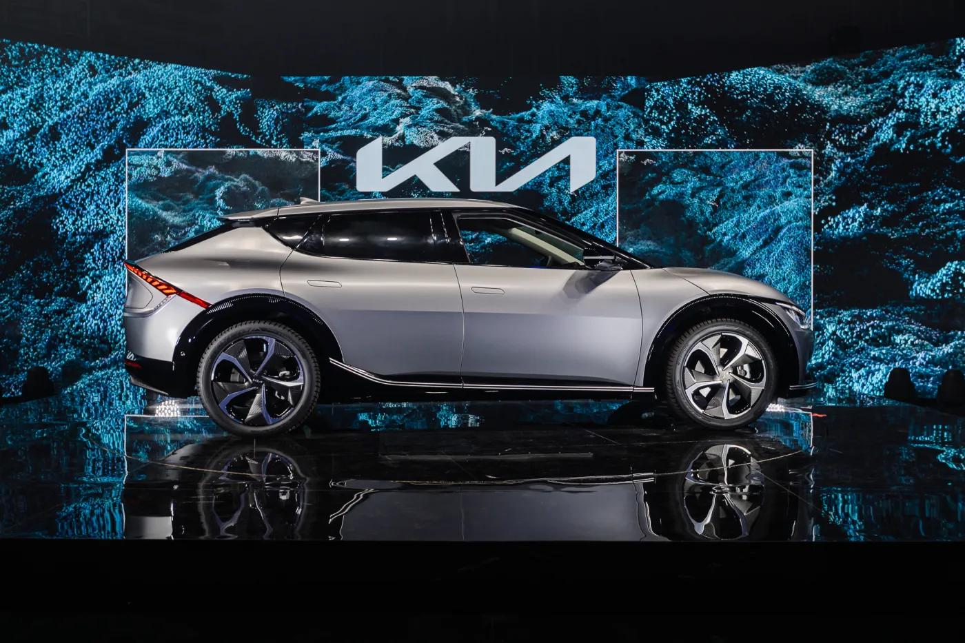 kia-ev6-37163752.jpg