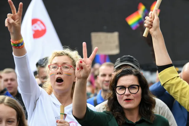 Marsz Równości w Gdańsku. "Symbolem PiS jest drut kolczasty i homofobia"