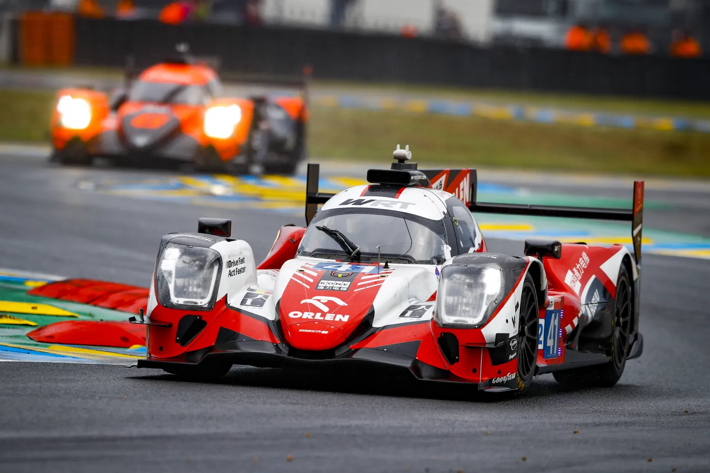 Dominacja Toyoty w Le Mans. Awaria samochodu Kubicy na ostatnim okrążeniu