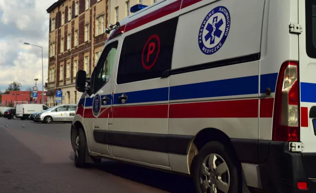 Ratownik medyczny: Jeździmy do szpitali oddalonych od Warszawy o nawet 150 km