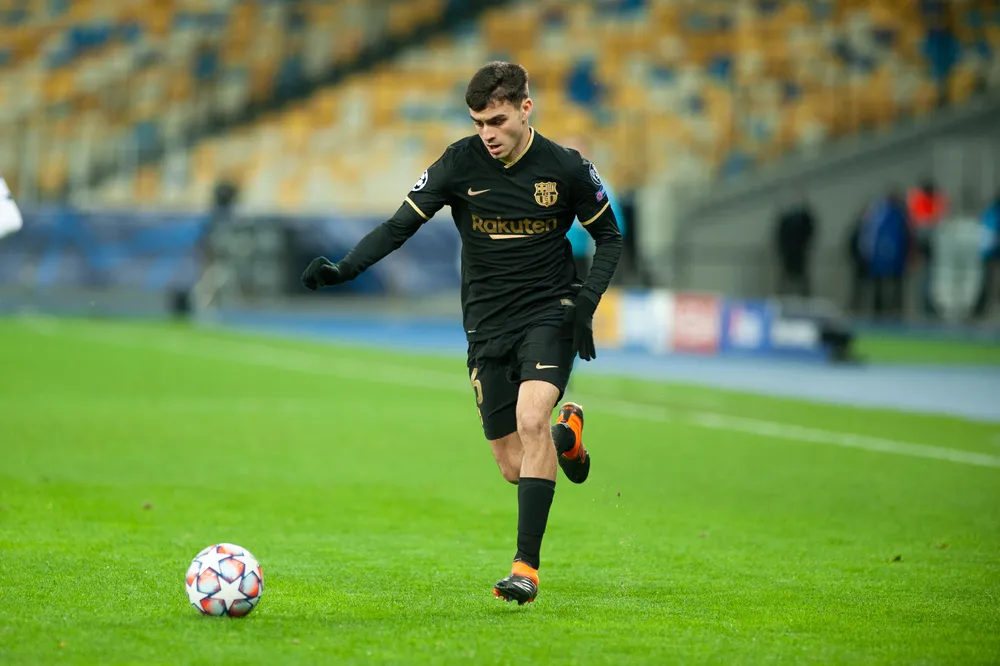 Klauzula odstępnego w wysokości miliarda euro w kontrakcie piłkarza Barcelony