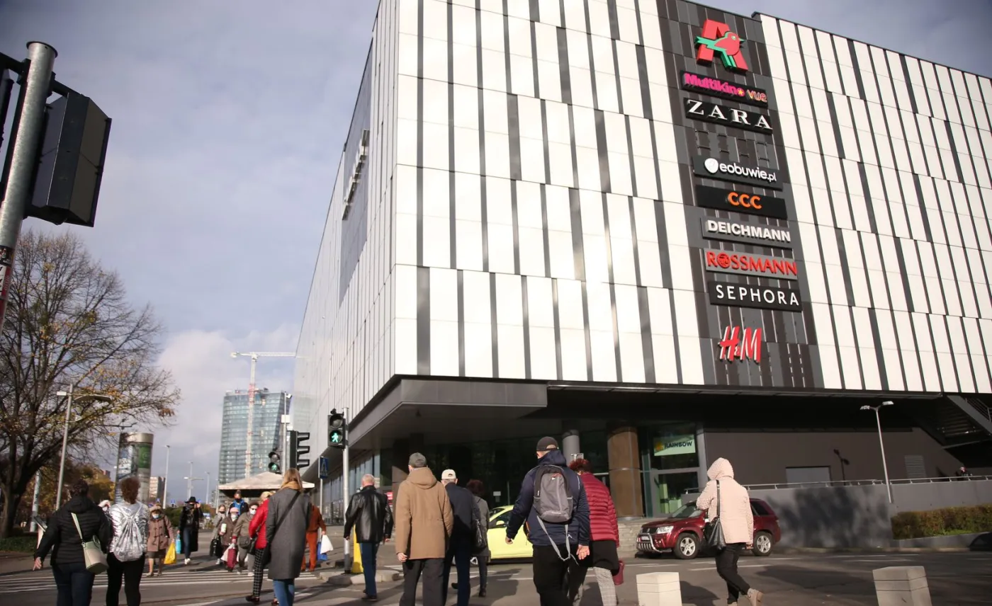Tragedia w centrum handlowym w Szczecinie. Nie żyje 13-latka