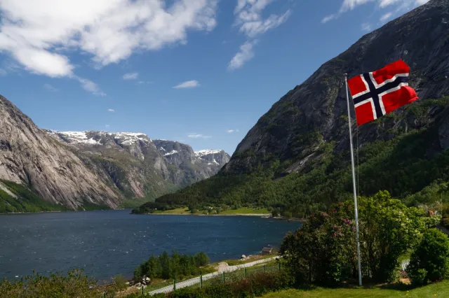 Norwegia obawia się migrantów. Przy granicy z Rosją otwiera ośrodek dla uchodźców