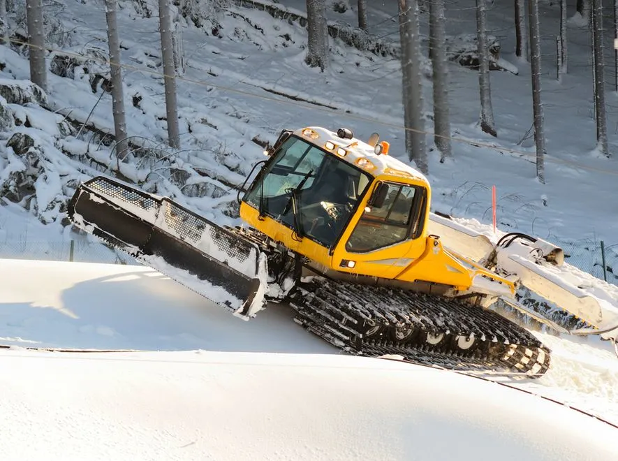 Tragedia na stoku. Operator Polsatu wpadł pod ratrak