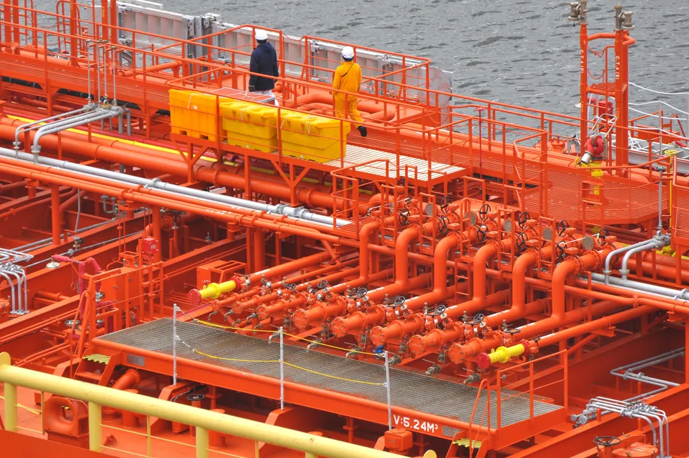 Zderzenie statków w pobliżu Amsterdamu. Marynarze zostali ewakuowani helikopterami