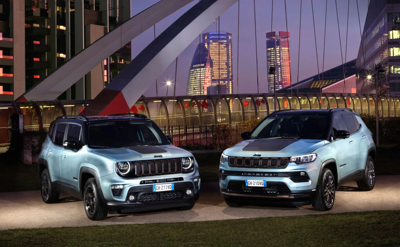 Jeep Renegade e-Hybrid i Compass