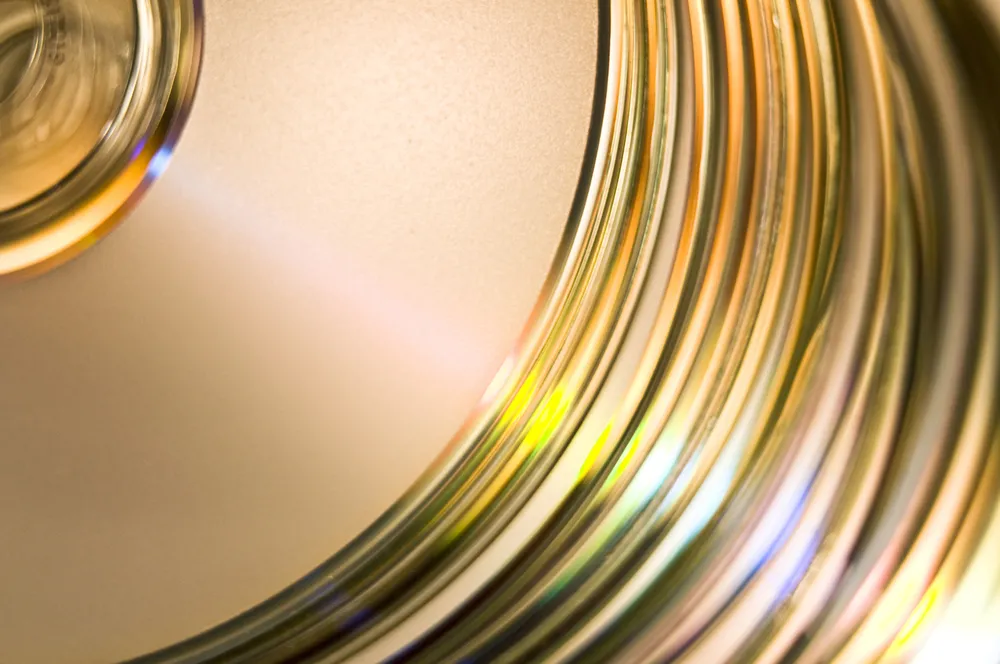 CD powoli umiera? Jeszcze nie czas wyprawiać z tego powodu huczną stypę