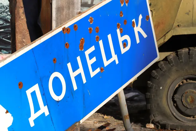 "W uproszczonym trybie". Rosja masowo przyznaje obywatelstwo mieszkańcom Donbasu