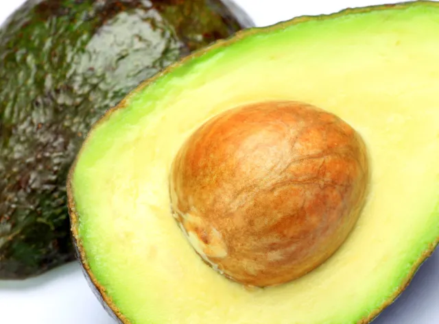 Osłabione zęby i dziąsła? Co jeść, by rozwiązać ten zdrowotny problem?