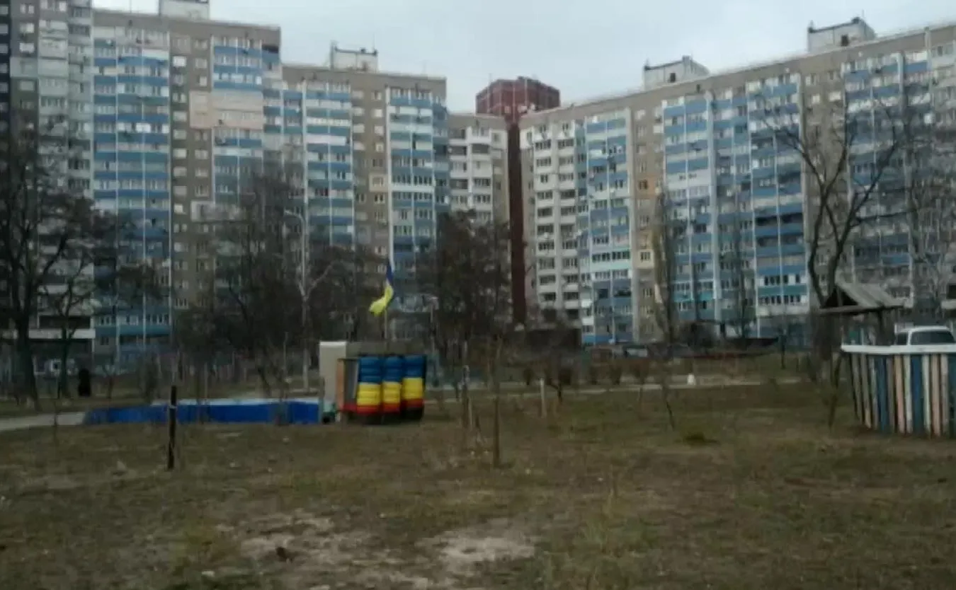 Jak wygląda życie codzienne w oblężonym Kijowie? "Wszyscy nasi sąsiedzi wyjechali"