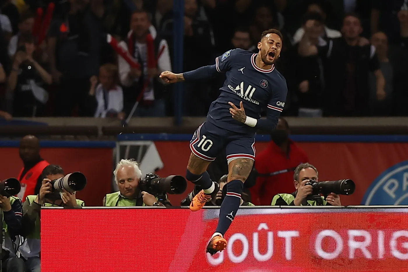 Zwycięstwo Paris Saint-Germain w meczu na szczycie [WIDEO]