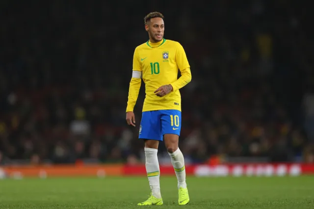 Neymar wrócił po trzech miesiącach do Paryża