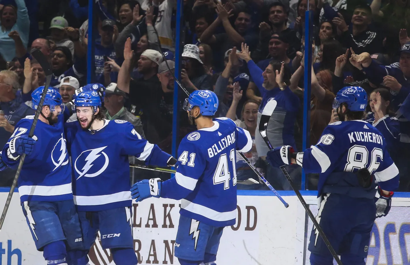 NHL. Lightning, Kings, Bruins i Blues odrobili straty w fazie play-off