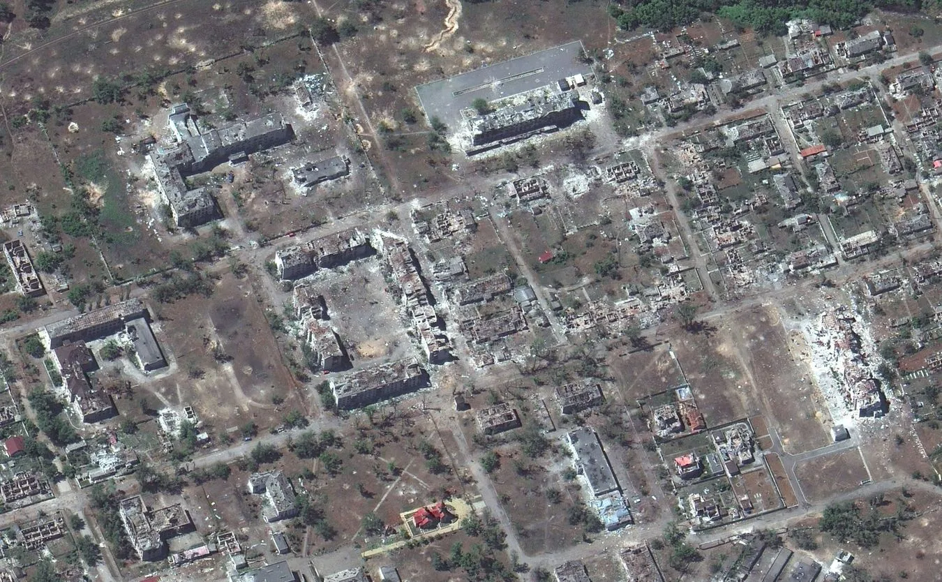 Komercyjne satelity wpływają na przebieg wojny na Ukrainie. "To sytuacja bez precedensu"