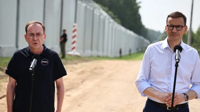 Zapora na granicy z Białorusią gotowa. Morawiecki wbija szpilę Tuskowi