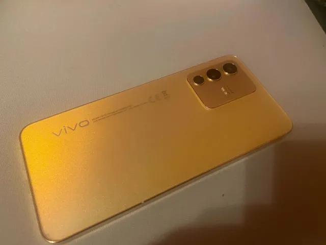 Złoty iPhone? Nie... to Vivo v23 [RECENZJA]