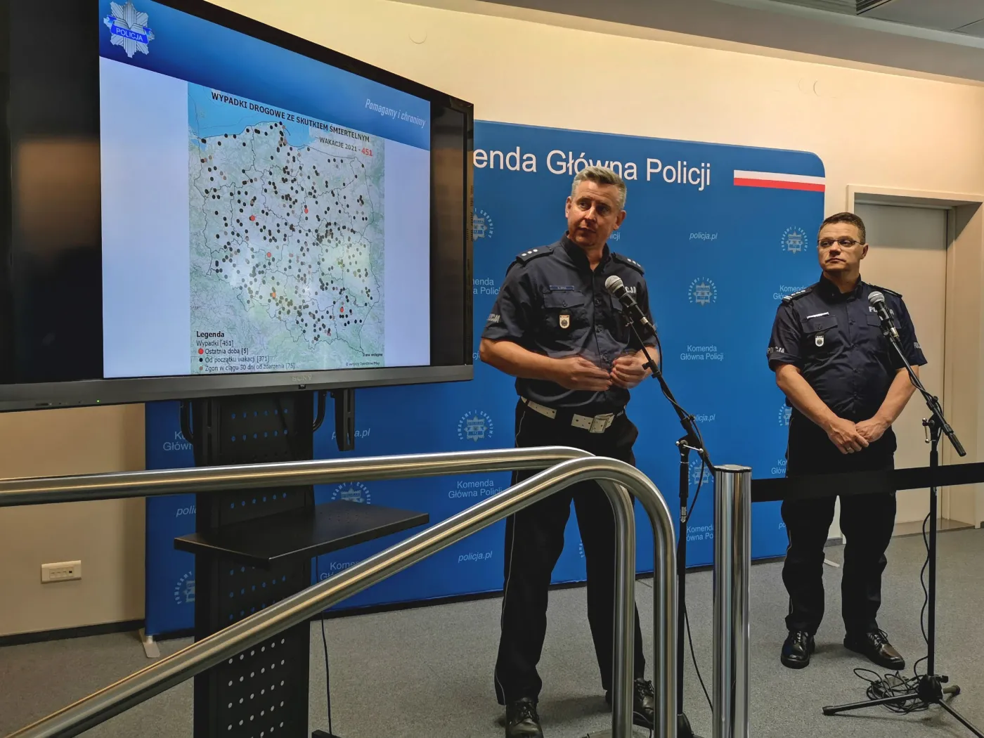 policja-37494471.jpg