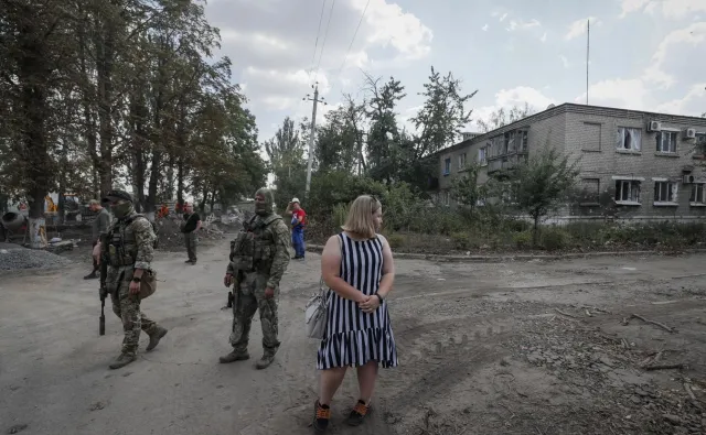 Brytyjskie MON: Ukraina odsuwa rosyjską linię obrony na południu