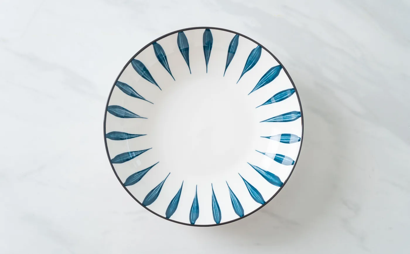 GIS ostrzega: Z talerza migruje ołów, produkt nie nadaje się do kontaktu z żywnością