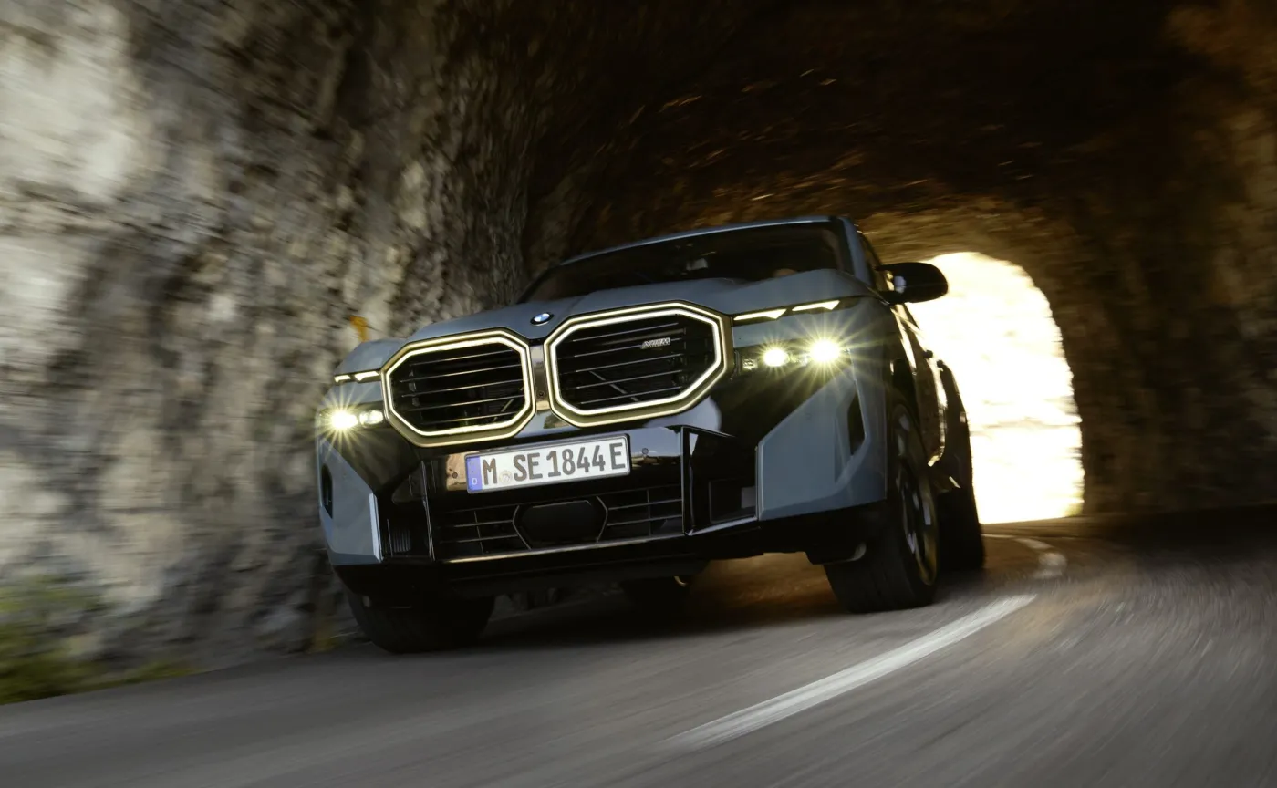 Nowe BMW XM sensacją w Polsce. Cena? Takie auta zdarzają się raz na 50 lat