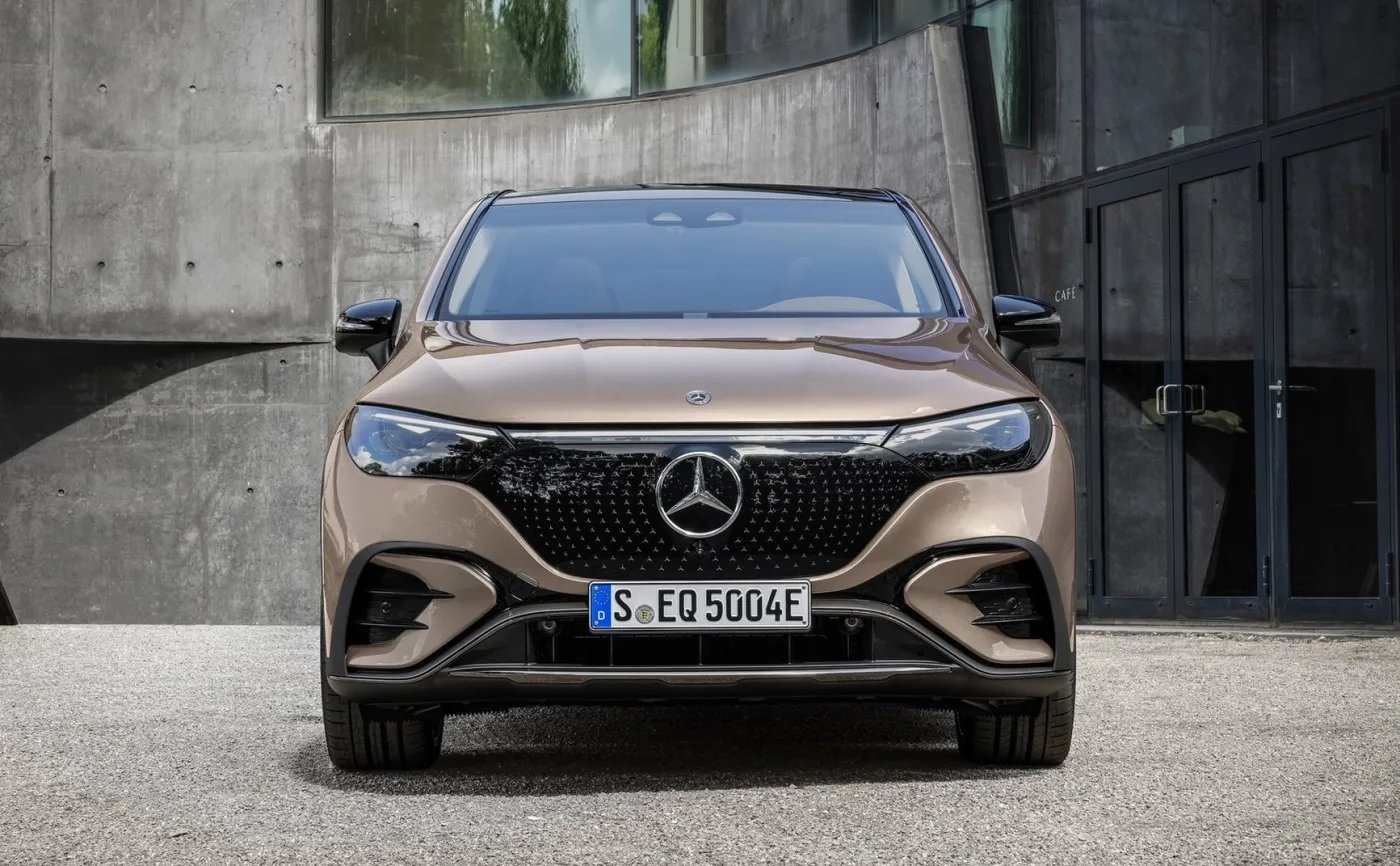 Mercedes EQE SUV