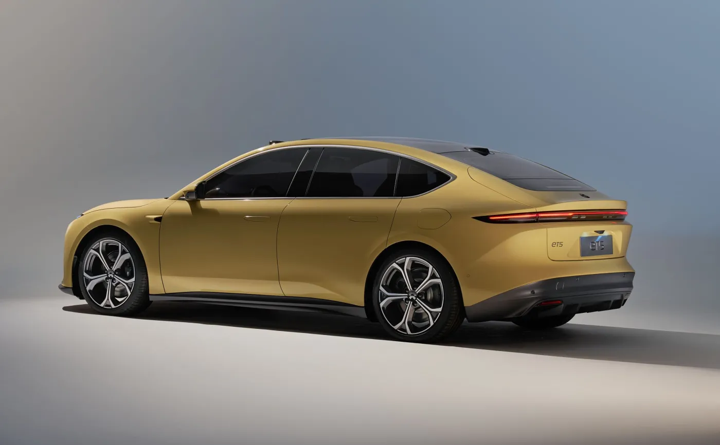 nio-et5-37590655.jpg