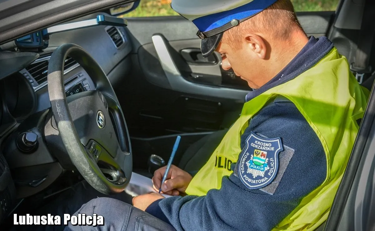 policja-37623735.jpg
