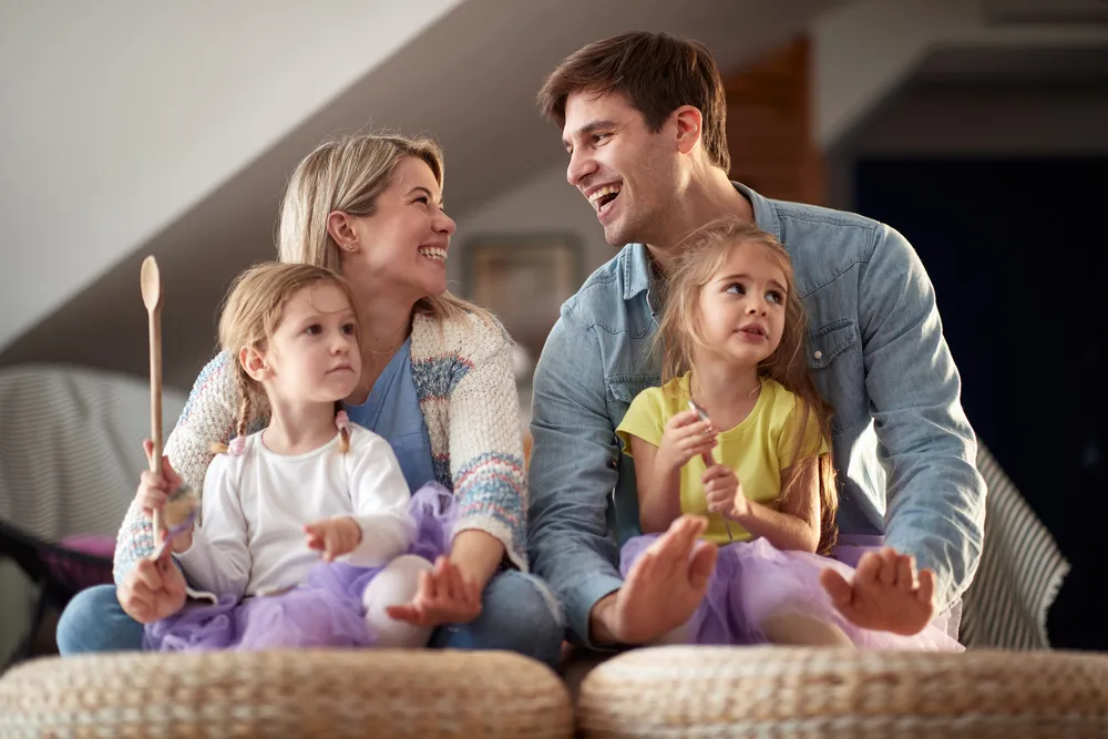 Nie jest źle, ale mogłoby być lepiej. Badania Rzecznika Praw Dziecka pokazały, jakimi rodzicami są Polacy