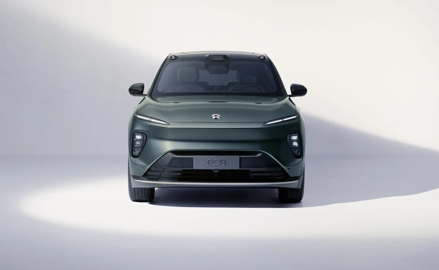 nio-es8-37666663.jpg